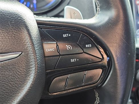 Used 2017 Chrysler 300 S image 21