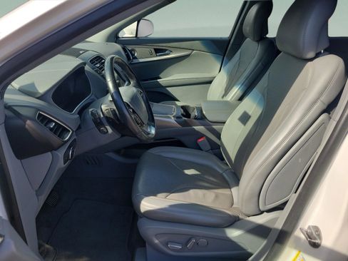 Used 2019 Lincoln Nautilus Reserve w/ Driver Assistance Package image 13