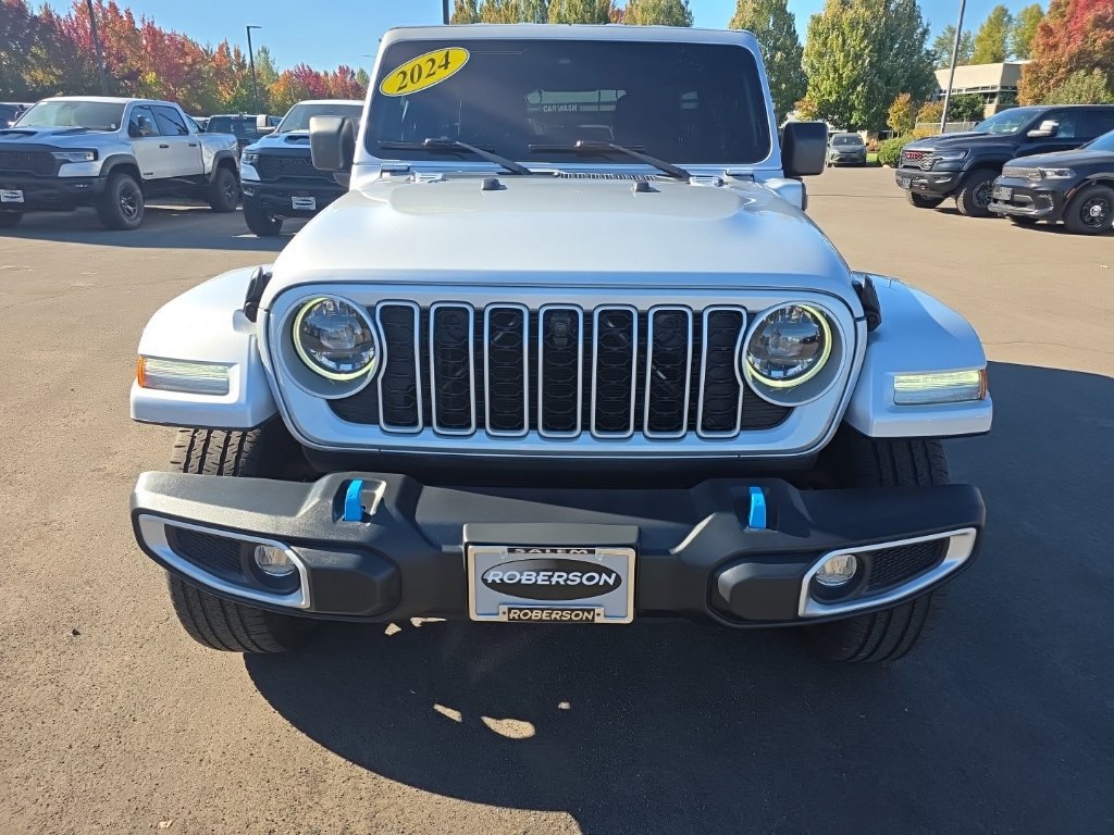 Used 2024 Jeep Wrangler Unlimited Sahara w/ Technology Group AWD/4WD image 8