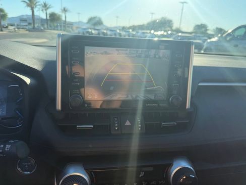 Used 2020 Toyota RAV4 XSE w/ XSE Grade Weather Package AWD/4WD image 10