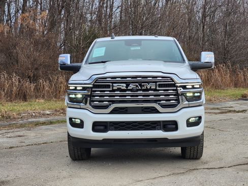 Used 2025 RAM 3500 Longhorn image 17