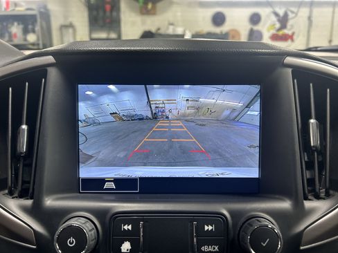 Certified 2022 GMC Terrain AT4 AWD/4WD image 16