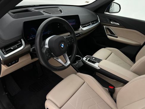 Certified 2025 BMW X1 xDrive28i w/ Technology Package image 12