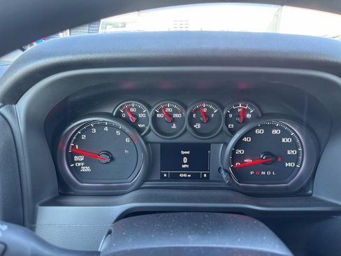 Certified 2023 Chevrolet Silverado 1500 Custom image 30