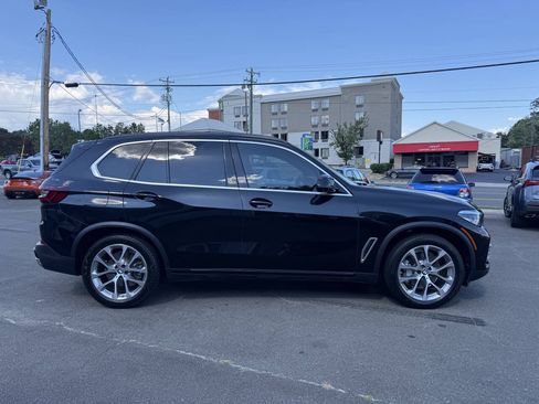 Used 2021 BMW X5 sDrive40i w/ Premium Package RWD image 9
