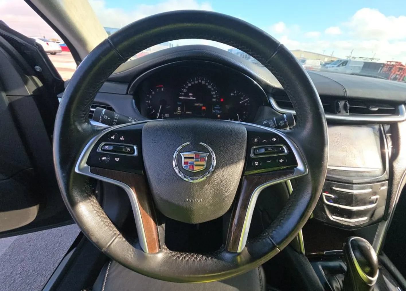 Used 2013 Cadillac XTS Hearse FWD image 10