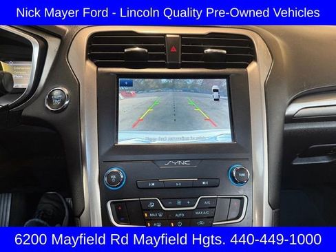 Used 2020 Ford Fusion SE image 15