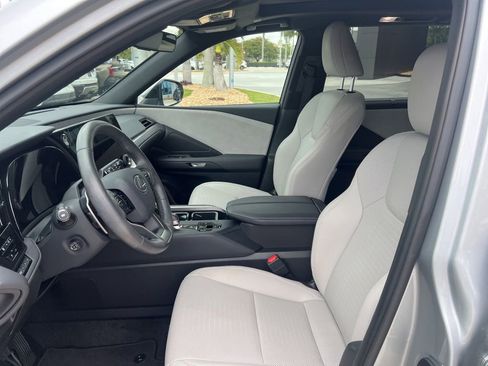 Used 2025 Lexus TX 350 FWD w/ Technology Package image 3
