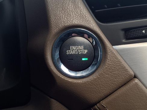 Used 2018 GMC Yukon SLT w/ Open Road Package image 19