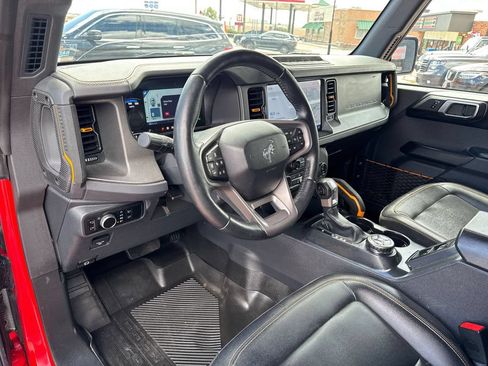 Used 2024 Ford Bronco Badlands AWD/4WD image 11