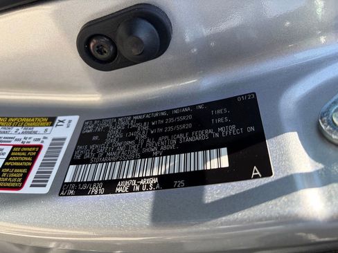 Used 2023 Toyota Highlander Limited FWD image 17