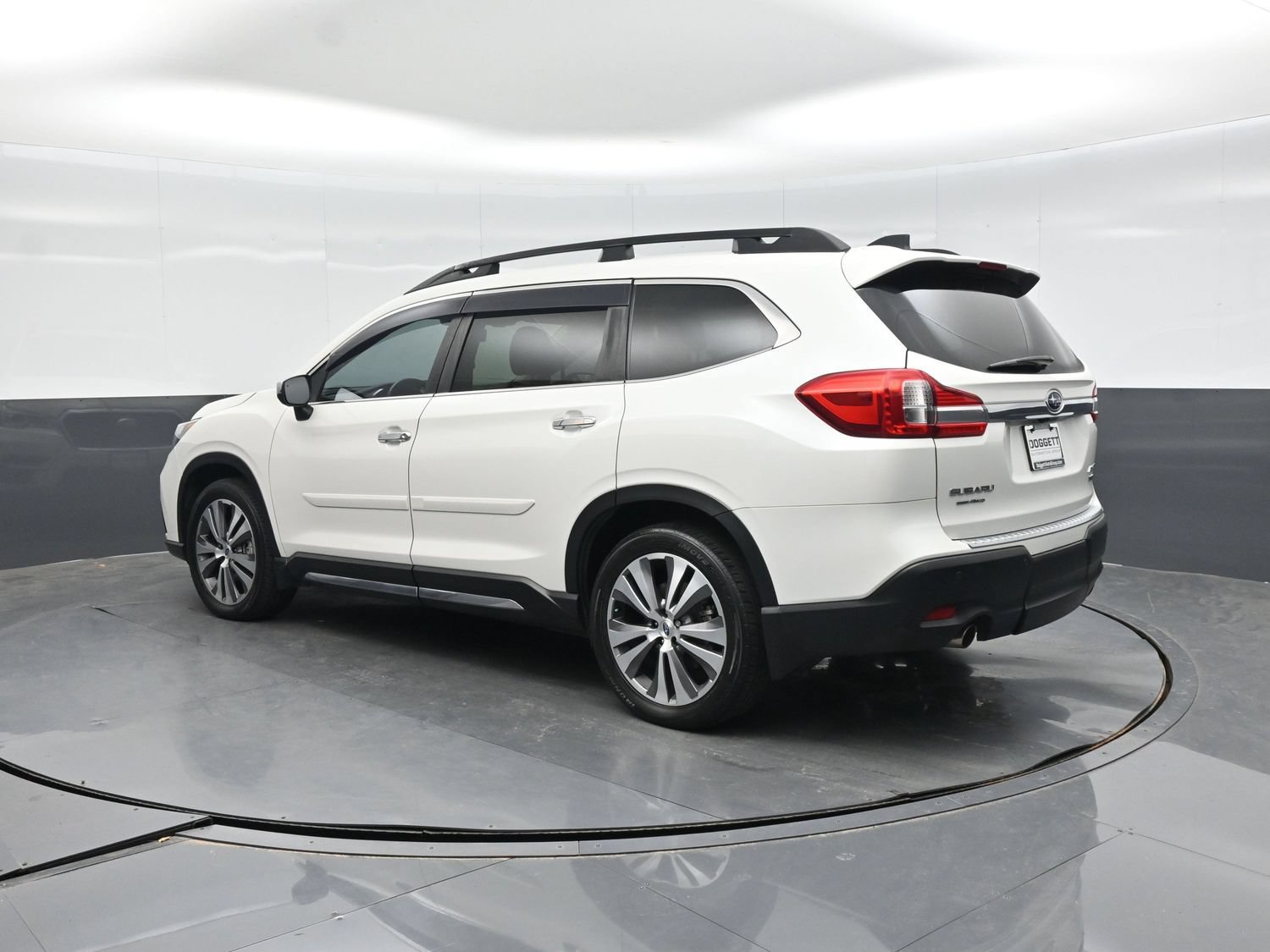 Used 2021 Subaru Ascent Touring w/ Popular Package #2 AWD/4WD image 5