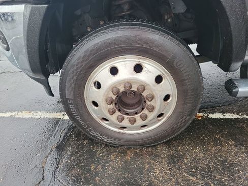 Used 2020 RAM 5500 Tradesman w/ Chrome Appearance Group image 49