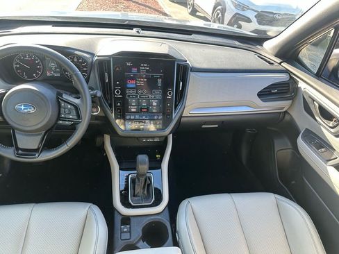 Used 2025 Subaru Forester Premium image 22
