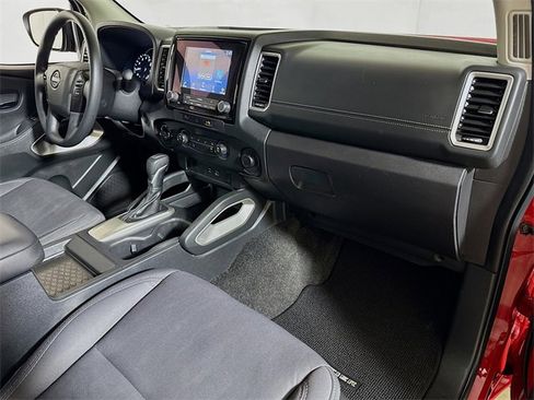 Used 2023 Nissan Frontier SV image 25