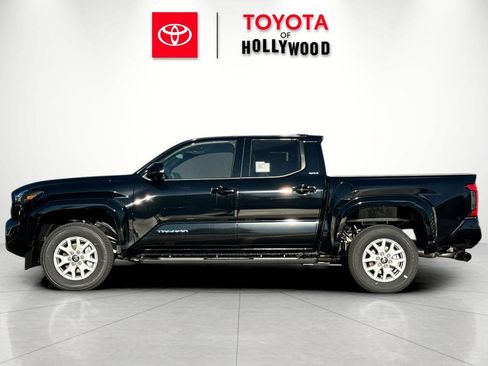New 2026 Toyota Tacoma SR5 image 9
