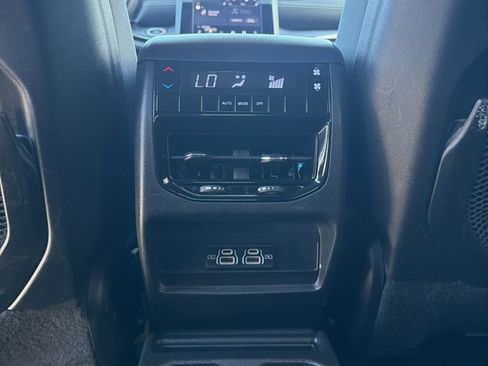 Used 2024 Jeep Grand Cherokee L Laredo AWD/4WD image 23
