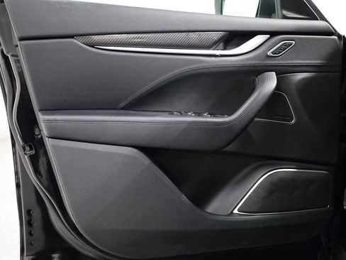 Used 2017 Maserati Levante S image 16