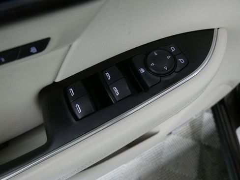 Used 2021 Buick Envision Avenir w/ Technology Package II image 16