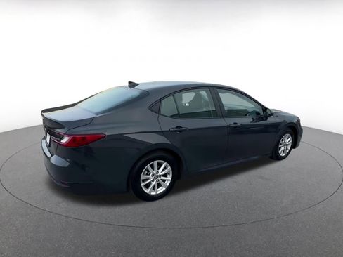 Used 2025 Toyota Camry LE image 14