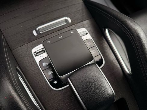 Used 2020 Mercedes-Benz GLE 350 4MATIC w/ Premium Package image 48