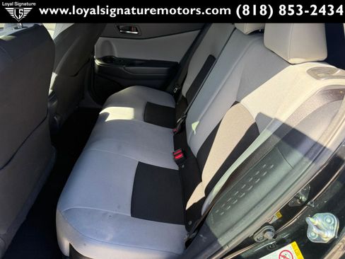 Used 2019 Toyota C-HR XLE image 12