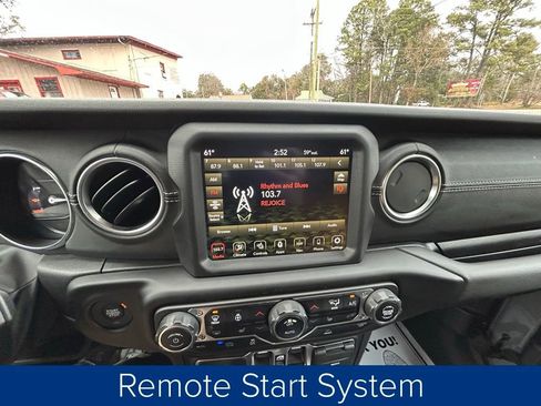 Used 2023 Jeep Wrangler Unlimited Sahara w/ Cold Weather Group image 34