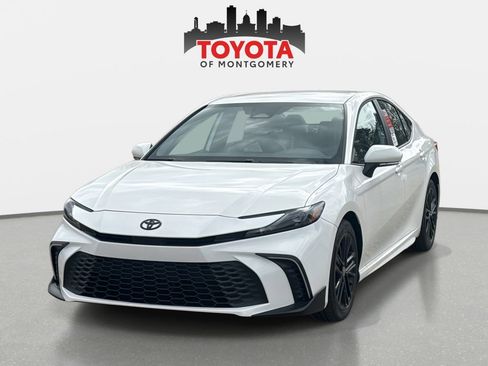 New 2026 Toyota Camry SE image 7