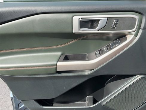 Used 2023 Ford Explorer Timberline image 12