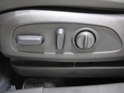 Used 2023 Chevrolet TrailBlazer RS w/ Convenience Package FWD image 45