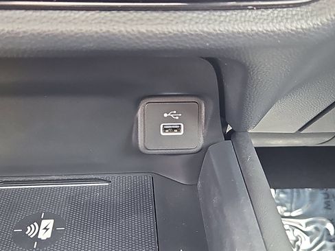 Used 2024 Honda HR-V EX-L image 17