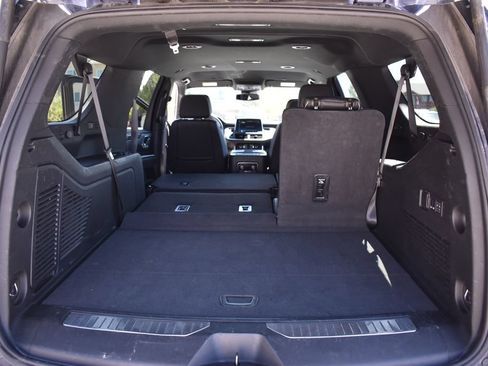 Certified 2024 Chevrolet Suburban Premier AWD/4WD image 30
