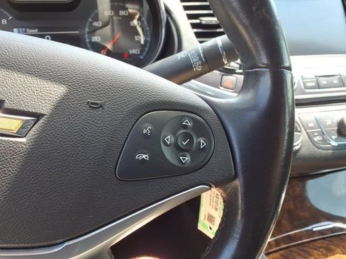 Used 2014 Chevrolet Impala LT FWD image 32