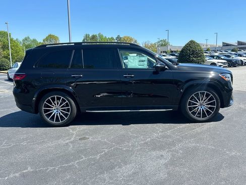 New 2026 Mercedes-Benz GLS 450 4MATIC image 8