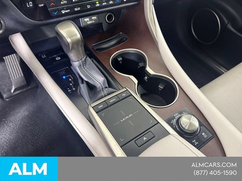 Used 2020 Lexus RX 350L Premium w/ Premium Package AWD/4WD image 36