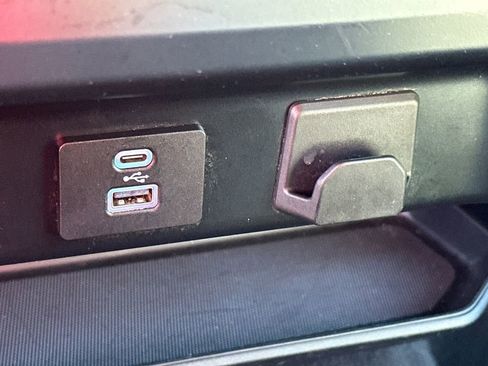 Used 2023 Ford F150 XLT w/ XTR Package image 32