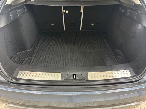 Used 2019 Land Rover Range Rover Velar S AWD/4WD image 16