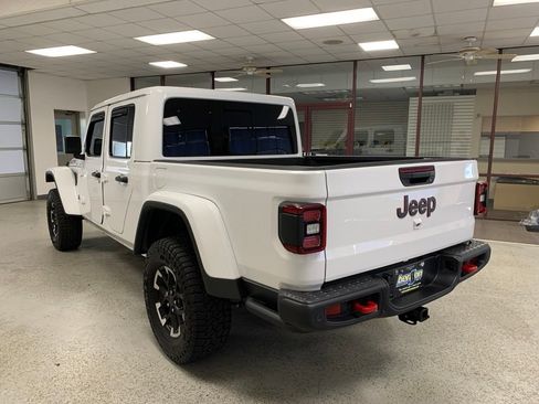 Used 2026 Jeep Gladiator Rubicon AWD/4WD image 6