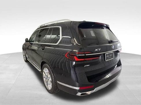 Used 2025 BMW X7 xDrive40i image 8