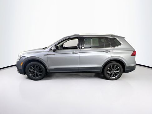 Used 2023 Volkswagen Tiguan SE image 8