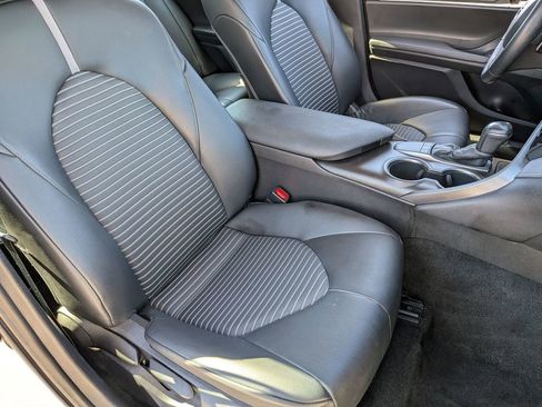 Used 2022 Toyota Camry SE image 31