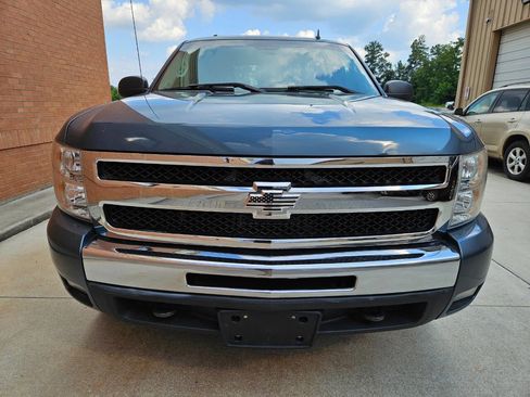 Used 2011 Chevrolet Silverado 1500 LT w/ All-Star Edition image 2