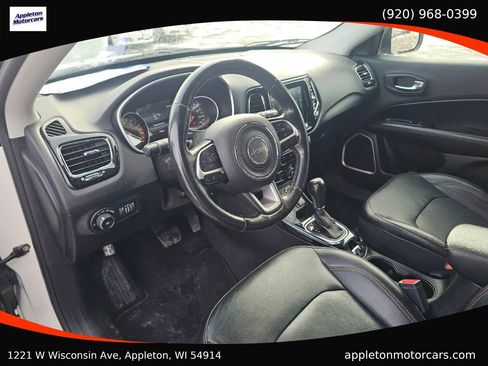 Used 2018 Jeep Compass Limited image 12