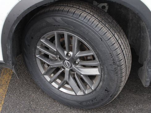 Used 2023 Nissan Rogue S AWD/4WD image 16