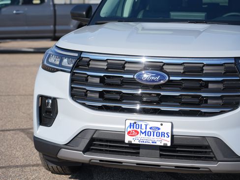 New 2026 Ford Explorer Active w/ Active Comfort Package image 11