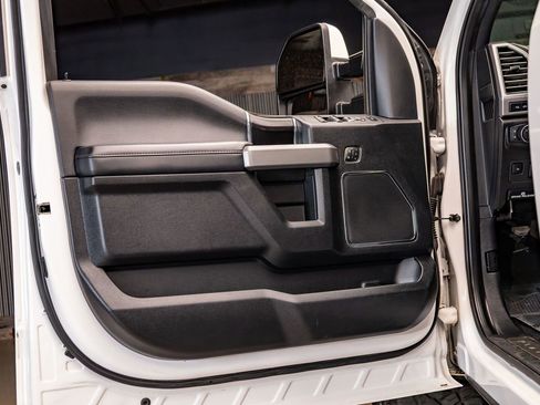 Used 2019 Ford F250 Platinum w/ Platinum Ultimate Package image 31