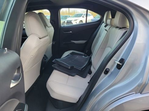 New 2026 Lexus UX 300h AWD image 12