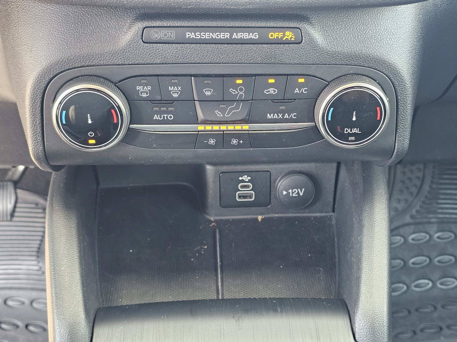Used 2025 Ford Escape Active AWD/4WD image 28
