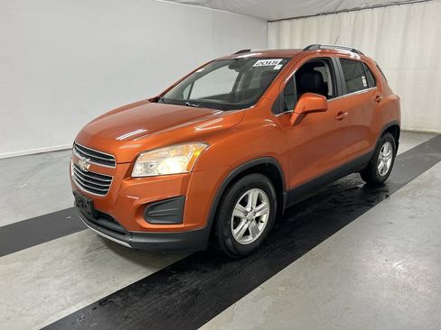 Used 2015 Chevrolet Trax LT w/ LT Plus Package AWD/4WD image 5