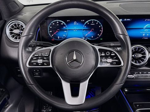 Certified 2022 Mercedes-Benz GLB 250 image 18